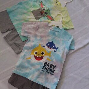 NWT Nickelodeon Pinkfong Baby Shark /Stars Wars Mandalorian 4T Bundle